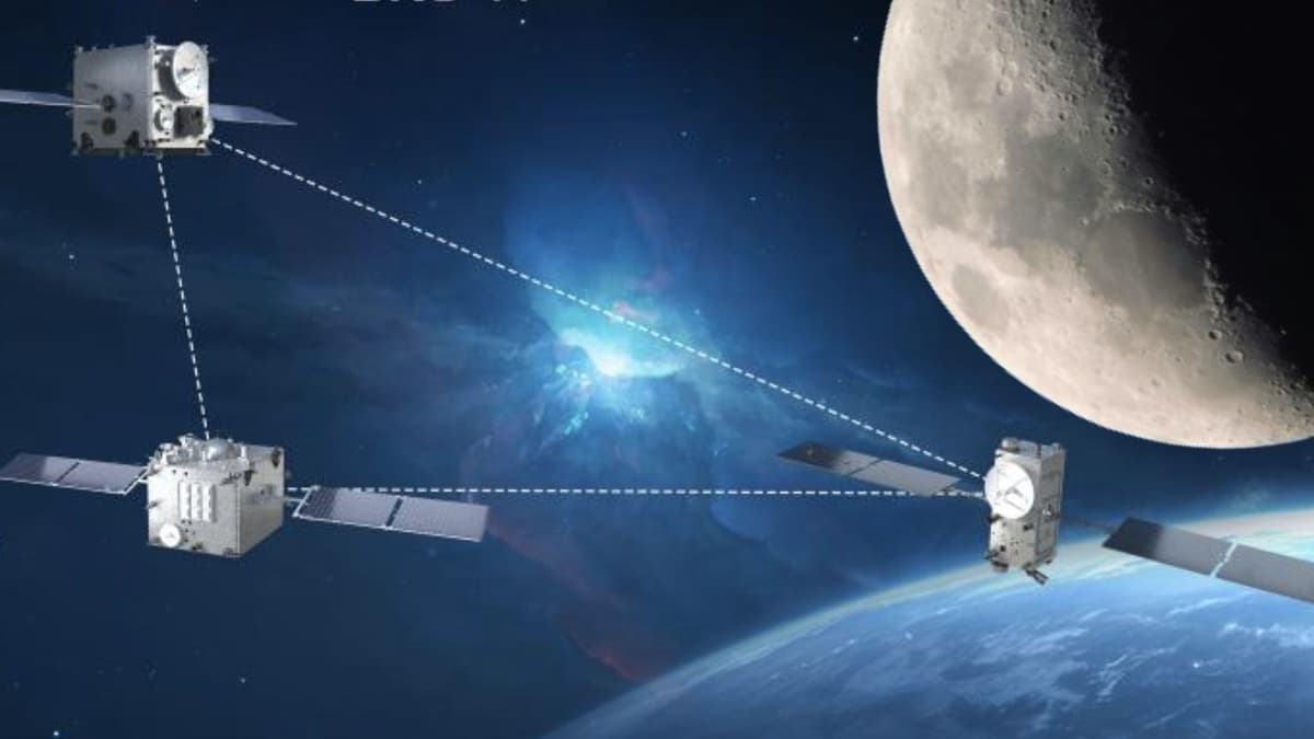 China's Historic Satellite Network Bridges Earth and Moon