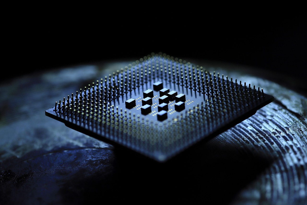 China AI self-reliance chip development with Huawei and DeepSeek innovations